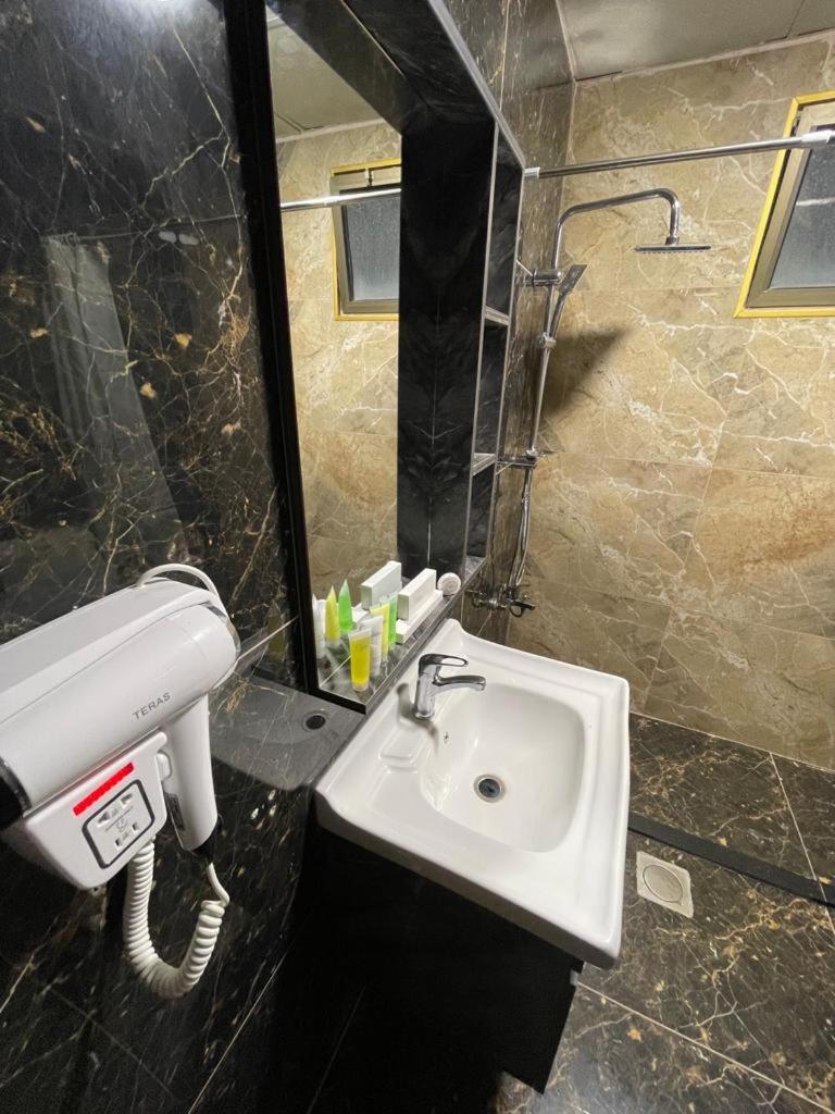 Madison Hotel Αμμάν Εξωτερικό φωτογραφία